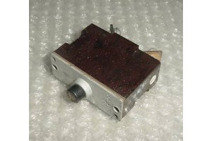 AN3161-10, 5925-00-254-2683, 10A Square D Aircraft Circuit Breaker