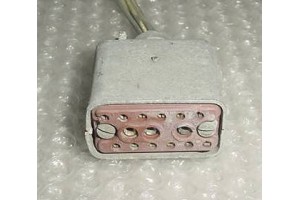 Aircraft Amphenol Avionics Plug Connector