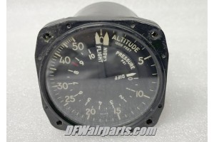 B26395-10-001, 1680-01-479-6032, Aircraft Dual Altimeter / Differential Pressure Indicator