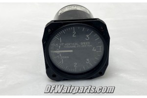 7040, 7040 C.110,  Aircraft Vertical Speed Indicator / VSI