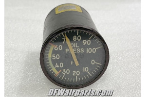 SR-041E, NP-149-Q, Vintage Boeing 707 Aircraft Oil Pressure Indicator