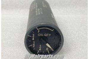 DSF508-18M,, Vintage Singapore Airlines Boeing 747 Aircraft Oil Quantity Indicator