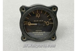 9752-A,, WWII U.S. Navy Warbird Fighter Aircraft Hydraulic System Pressure Indicator