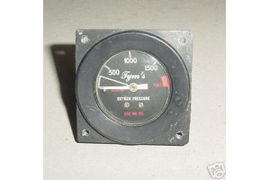 Aircraft Oxygen System Pressure Indicator, 30696-1