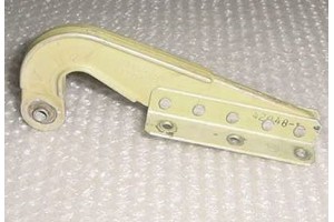 46652, 46653-000, Piper PA-31 Navajo Landing Gear Door Hinge