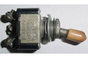 AN3021-1, 8800K13, Three Position Aircraft Toggle Switch