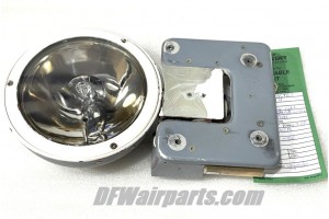 45-0148-10,, Cessna Aircraft Grimes Left Wing Tip Retractable Landing Light