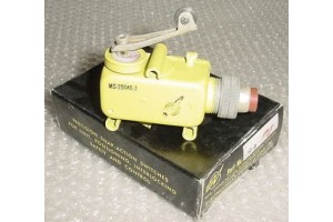 MS25040-3, MIL-S-8805/50,Aircraft Landing Gear Door Squat Switch