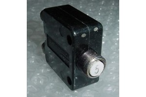 435-205-105, S-1360-5L, 5A Cessna Aircraft Circuit Breaker