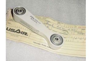 AK34-A3001, AK34A3001, Boeing Aircraft Door Hinge wi/Serv tag