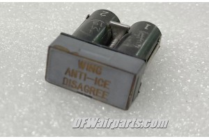McDonnell Douglas DC-10 Flight Engineer Panel “Wing Anti-Ice Disagree” Annunciator Light