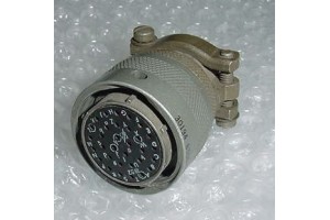 BT06AC18-32S, New Burndy Aircraft Cannon Plug Connector