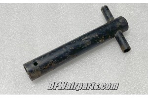 0411307,, Cessna 152 / Cessna 172 Rudder Pedal Bar Arm