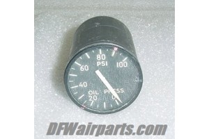 18-1672-2, 6620-179-1886, Aircraft Oil Pressure Indicator